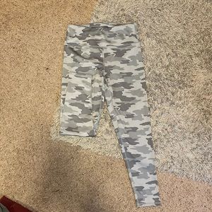 Gray camo leggings